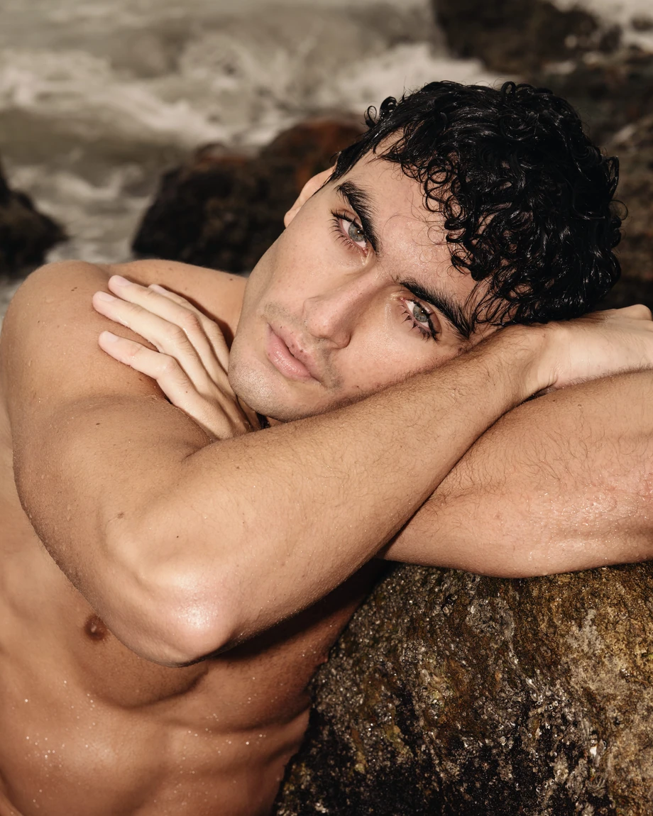 Emanuele Dall’Oca, body photograph 14
